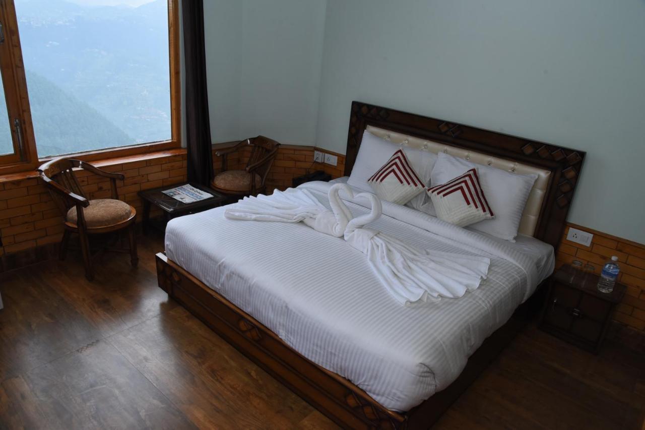 Hotel Taj View Theog Екстер'єр фото